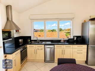  Appartement à louer 3 pièces 65 m²