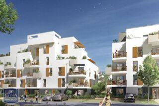  Appartement à louer 4 pièces 82 m²