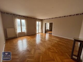  Appartement à louer 4 pièces 118 m²