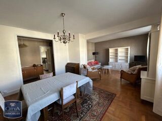  Appartement à louer 4 pièces 83 m²