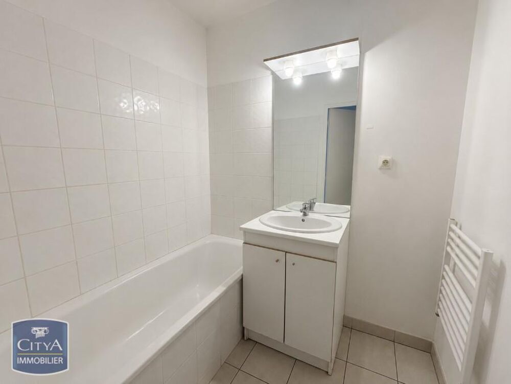 À LOUER - NIMES - APPARTEMENT 2 PIECES - RESIDENCE OPPID....