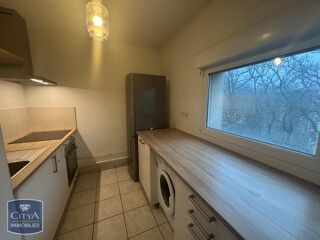  Appartement à louer 3 pièces 65 m²