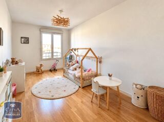  Appartement à louer 3 pièces 69 m²
