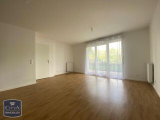  Appartement à louer 2 pièces 45 m²