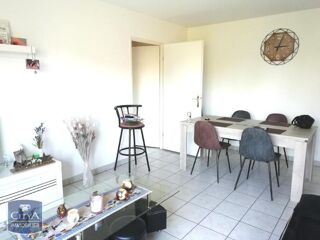  Appartement à louer 2 pièces 45 m²