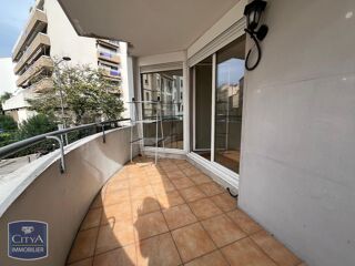  Appartement à louer 2 pièces 34 m²