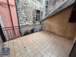  Appartement à louer 3 pièces 68 m²