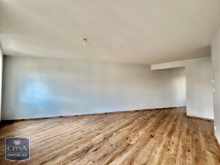 Appartement à louer 3 pièces 69 m²