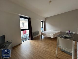  Appartement à louer 1 pièce 32 m²