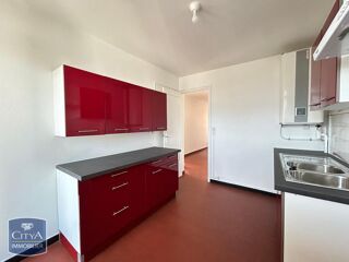  Appartement à louer 4 pièces 75 m²