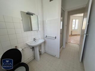  Appartement à louer 2 pièces 45 m²