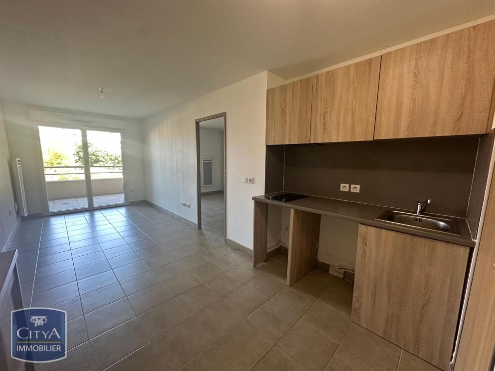 location Appartement - 2 pièce(s) - 38 m² Nîmes (30000)