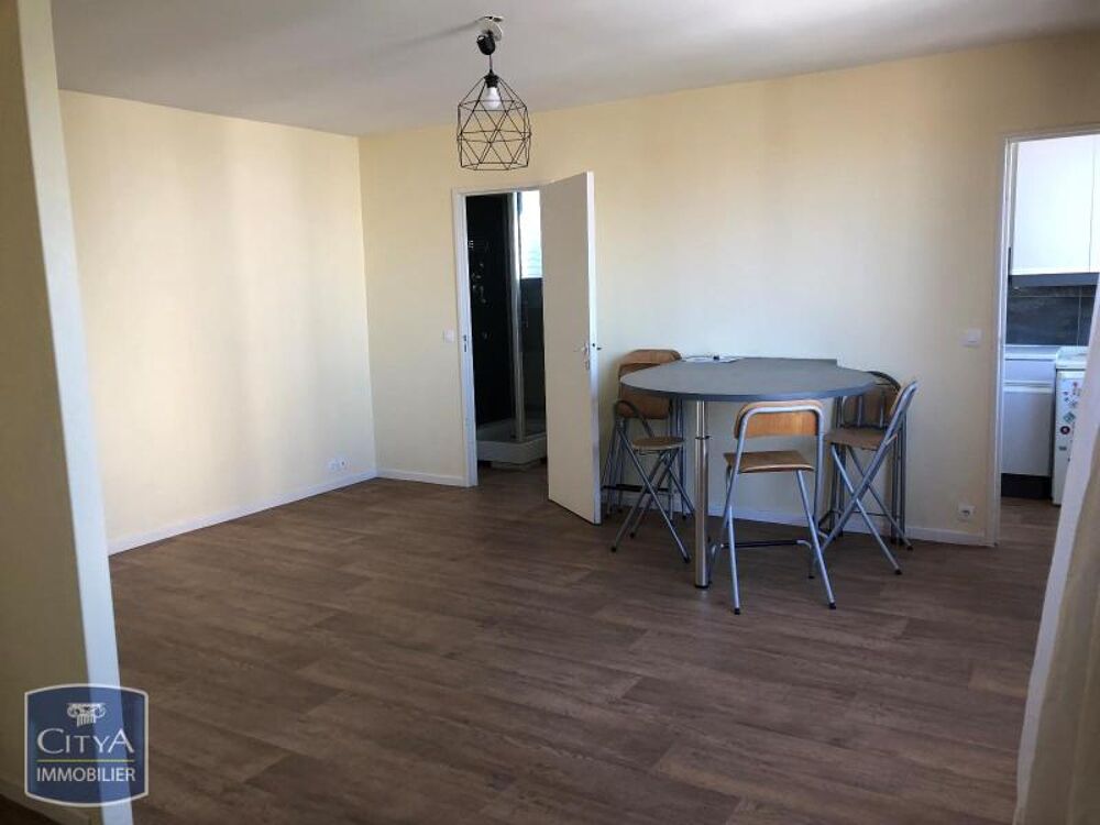 Lille Vauban Catho, venez découvrir cet appartement T1 d....