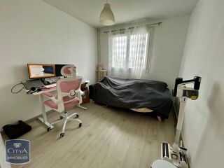  Appartement à louer 4 pièces 70 m²