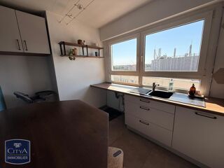  Appartement à louer 4 pièces 80 m²