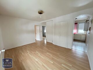  Appartement à louer 3 pièces 48 m²
