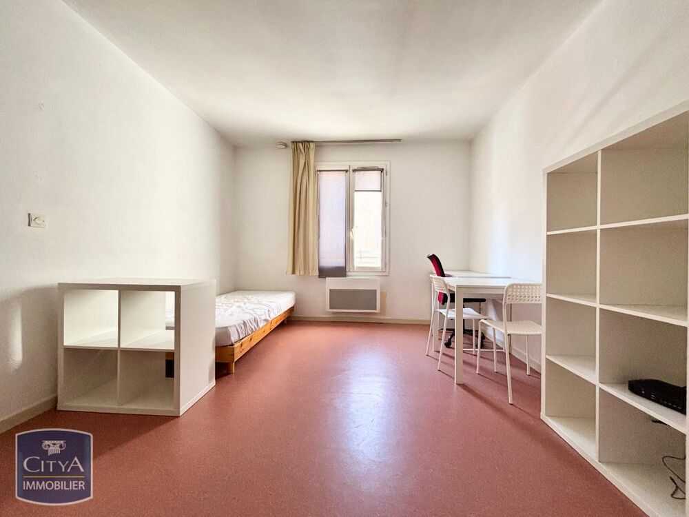 À LOUER : Appartement T1 situé à Nîmes, dans le quartier....