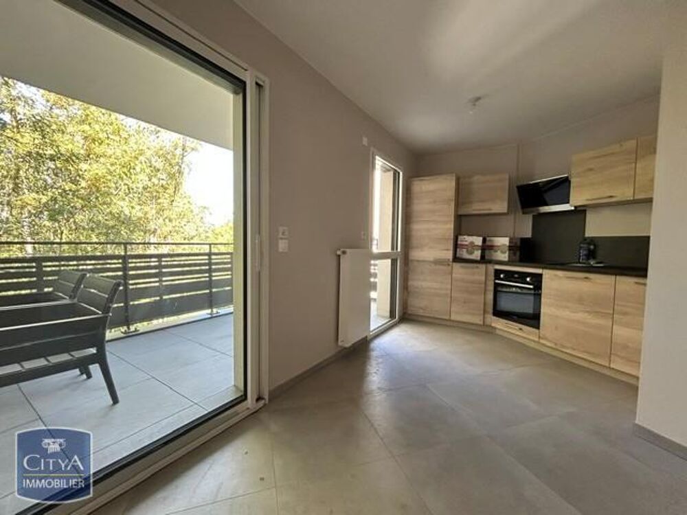location Appartement - 2 pièce(s) - 43 m² Charbonnières-les-Bains (69260)