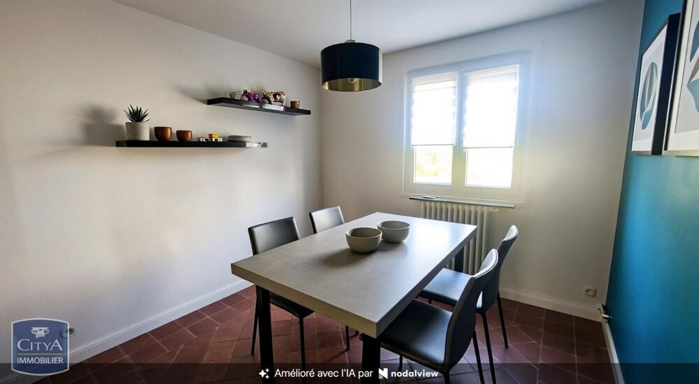 À LOUER un appartement T2 à Antony. Ce bien immobilier o....