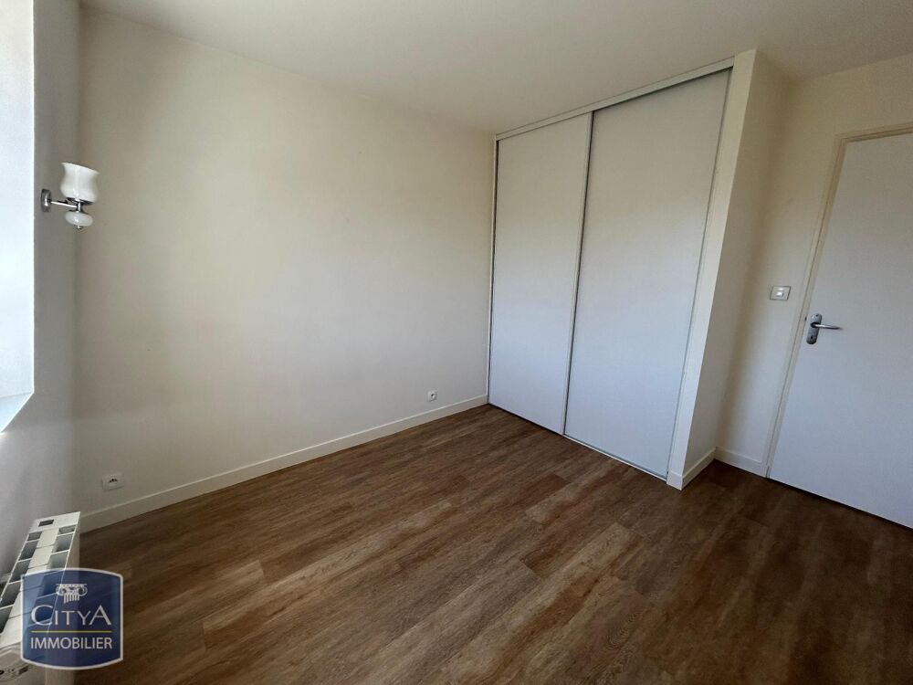 location Appartement - 2 pièce(s) - 39 m² Le Bourgneuf-la-Forêt (53410)