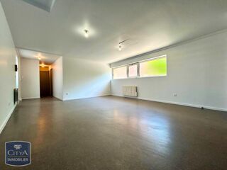 Appartement à louer 3 pièces 76 m²