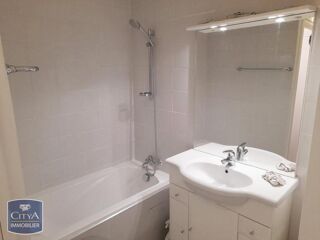  Appartement à louer 2 pièces 46 m²