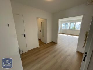  Appartement à louer 3 pièces 89 m²