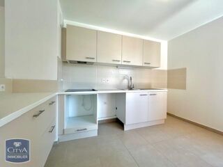  Appartement à louer 4 pièces 86 m²