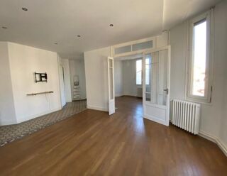  Appartement à louer 4 pièces 88 m²