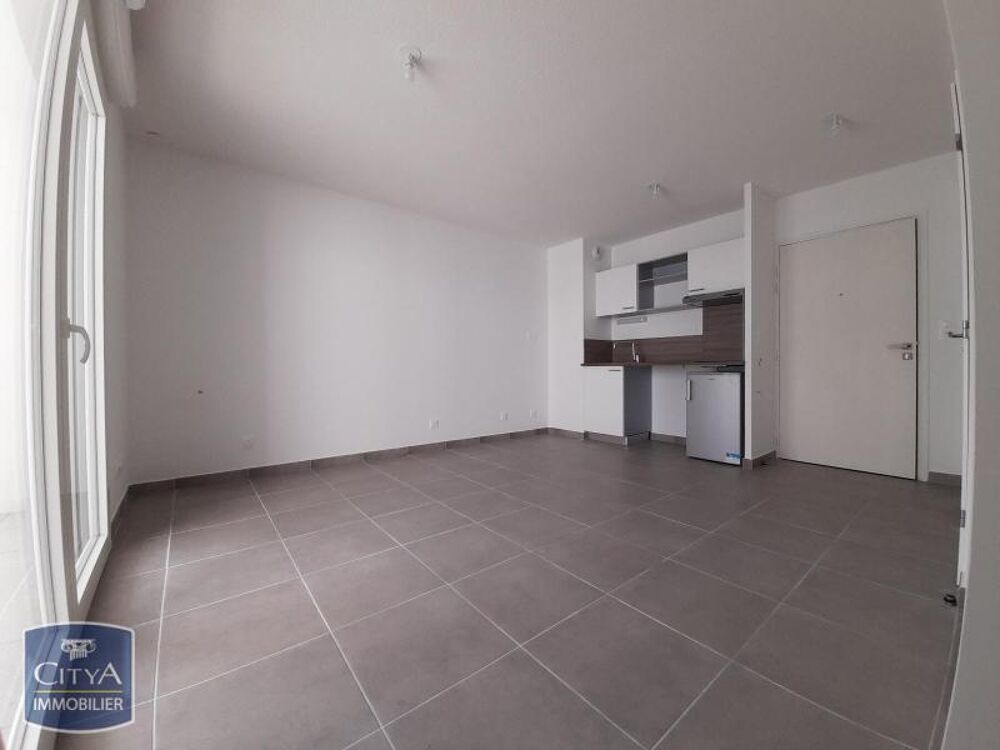 location Appartement - 2 pièce(s) - 35 m² Nîmes (30000)
