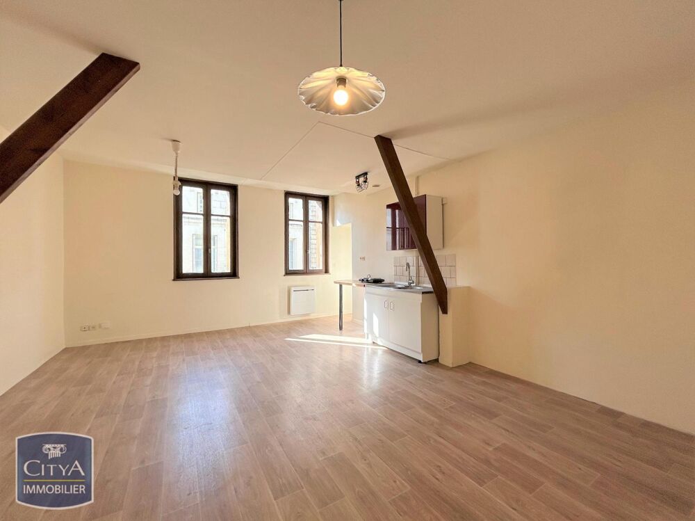 À LOUER A COUTRAS : T2 COEUR DE VILLE Logement en coeur d....