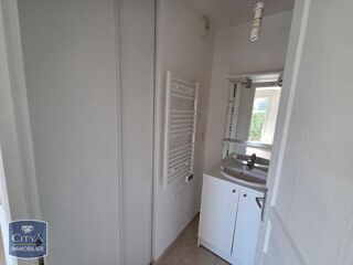  Appartement à louer 1 pièce 27 m²