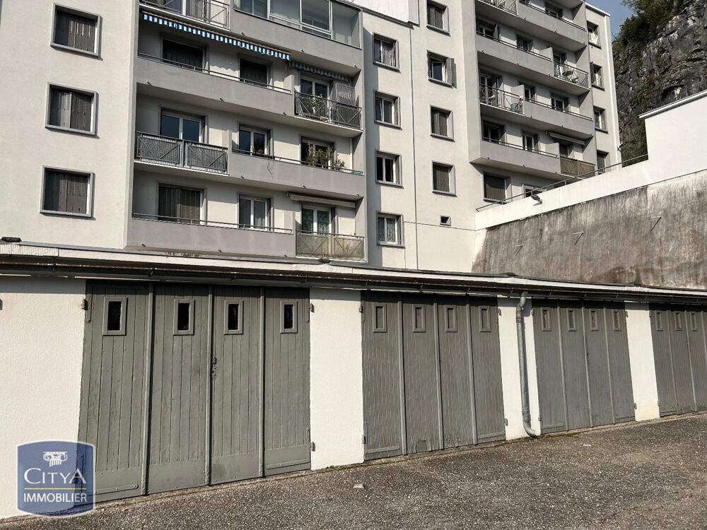 location Parking / Garage - 12 m² Chambéry (73000)