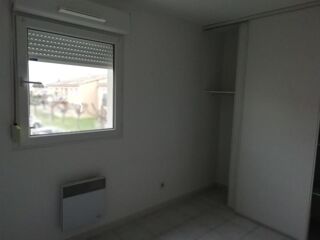  Appartement à louer 3 pièces 65 m²