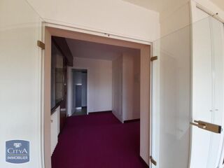  Appartement à louer 5 pièces 109 m²