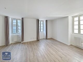  Appartement à louer 3 pièces 58 m²