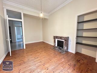  Appartement à louer 2 pièces 50 m²