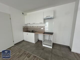  Appartement à louer 4 pièces 76 m²