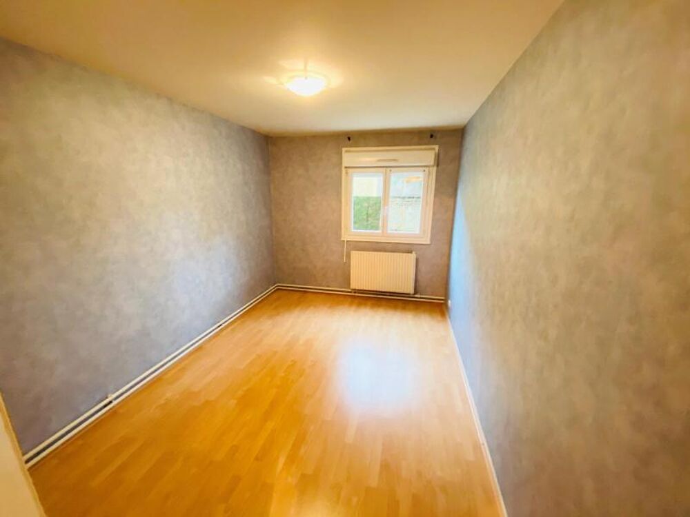 location Appartement - 3 pièce(s) - 77 m² Charnay-lès-Mâcon (71850)