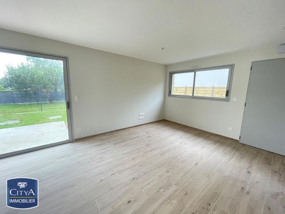 location Maison - 5 pièce(s) - 122 m² Changé (72560)