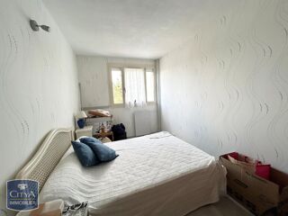  Appartement à louer 3 pièces 76 m²