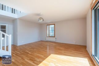  Appartement � louer 5 pi�ces 159 m�