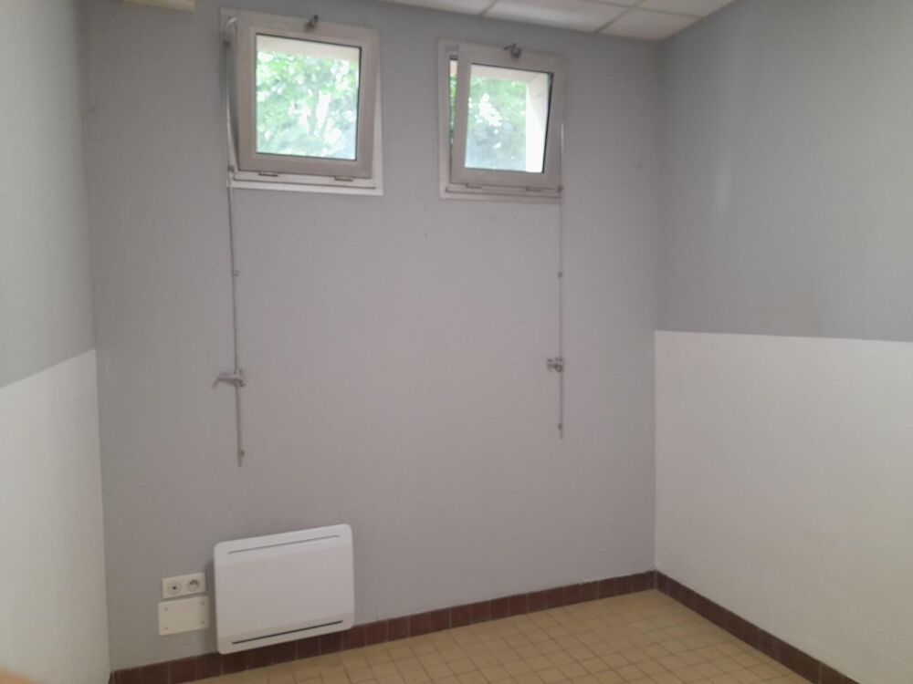 location Appartement - 3 pièce(s) - 61 m² Coulon (79510)