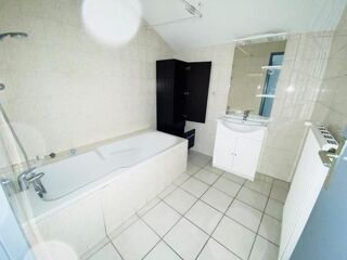  Appartement � louer 3 pi�ces 86 m�