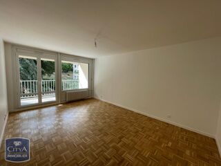  Appartement � louer 3 pi�ces 70 m� Lyon 05