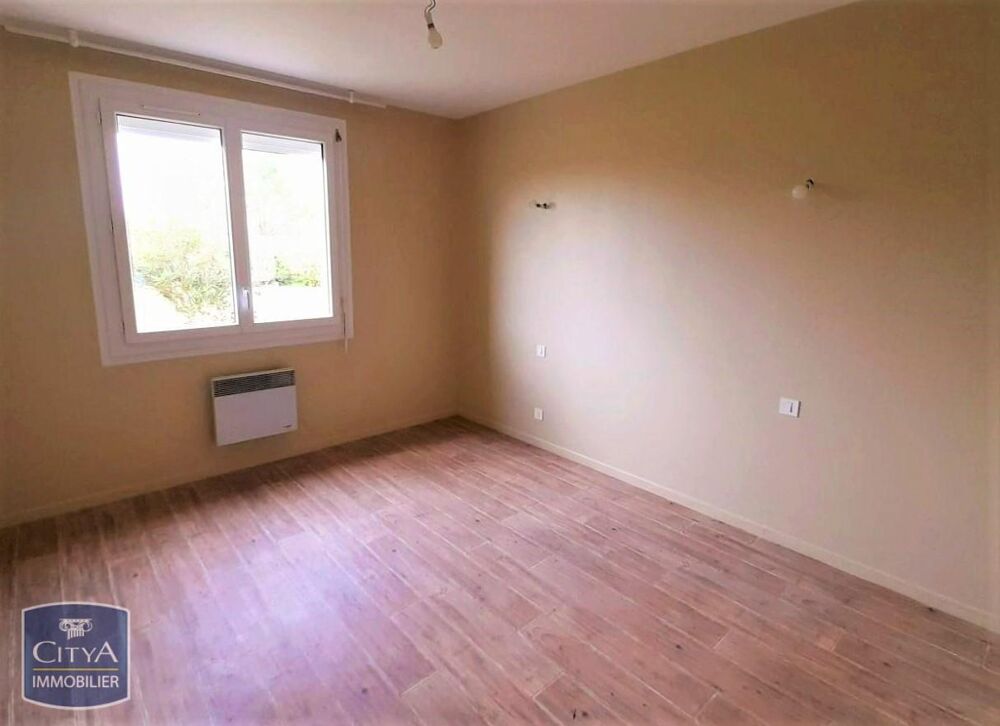 MAISON T3 - PROCHE MONTAUBAN À louer : à Campsas (82370)....