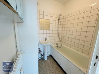  Appartement à louer 1 pièce 28 m²