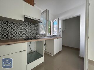  Appartement à louer 4 pièces 80 m²