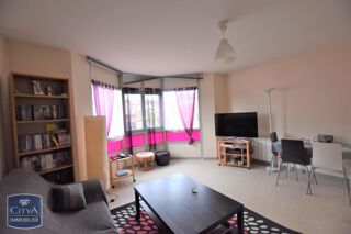  Appartement à louer 2 pièces 45 m²