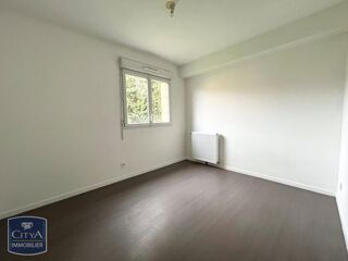  Appartement à louer 3 pièces 65 m²